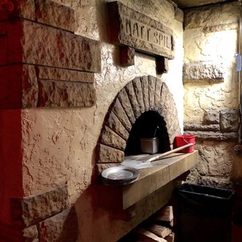 Natt Spil - Wood fired stove - Pizza Near Me - Madison, Wisconsin