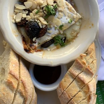 Café Intermezzo - Avalon - Baked Brie Plate - Coffee & Tea Near Me - Alpharetta, Georgia