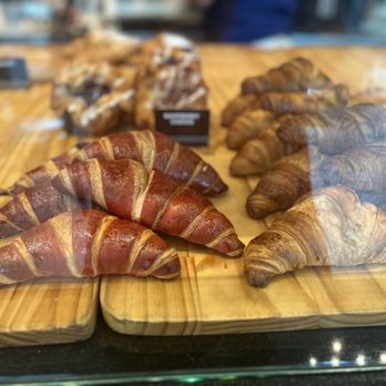 Granier Bakery - Raspberry croissant - Bakeries Near Me - Miami, Florida Granier Bakery - Raspberry croissant - Bakeries Near Me - Miami, Florida