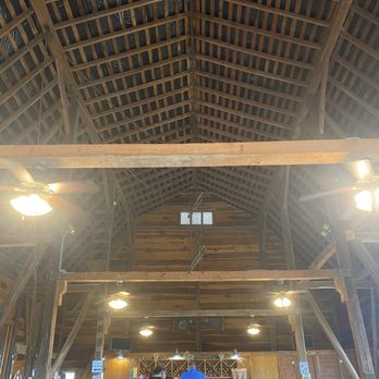 Yellow Butterfly Winery - Indoor seating area - Wineries Near Me - Newcomerstown, Ohio Yellow Butterfly Winery - Indoor seating area - Wineries Near Me - Newcomerstown, Ohio