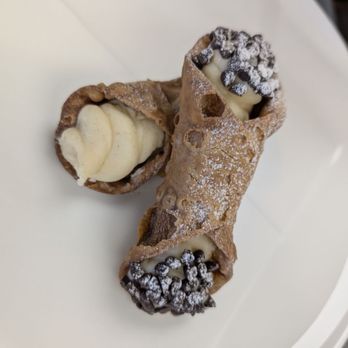 Forno E Mercato - Cannoli! - Italian Near Me - Williamsville, New York Forno E Mercato - Cannoli! - Italian Near Me - Williamsville, New York