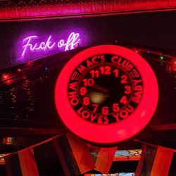 Mac's Club