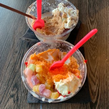 Fluffy Bear - Thai snow with vanilla ice cream Milk snow with cookies and creme ice cream - Ice Cream & Frozen Yogurt Near Me - Laguna Hills, California Fluffy Bear - Thai snow with vanilla ice cream Milk snow with cookies and creme ice cream - Ice Cream & Frozen Yogurt Near Me - Laguna Hills, California