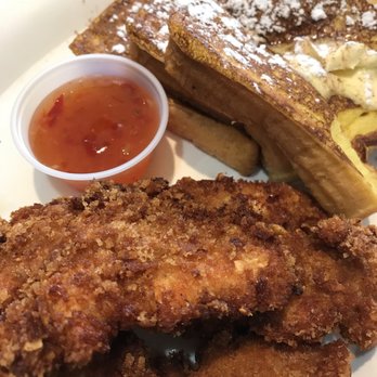 Cedar Park Cafe - Fried chicken with French toast (substituted from waffles) - Breakfast & Brunch Near Me - Philadelphia, Pennsylvania