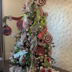 With a Twist Events and Decor - Dr. Suess Grinch Tree for Child's Playroom
