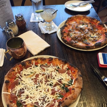 Oakfire - Great pizzas!!  Top notch cocktails. - Pizza Near Me - Lake Geneva, Wisconsin
