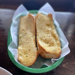 Cantina Mamma Lucia - Garlic Bread 1