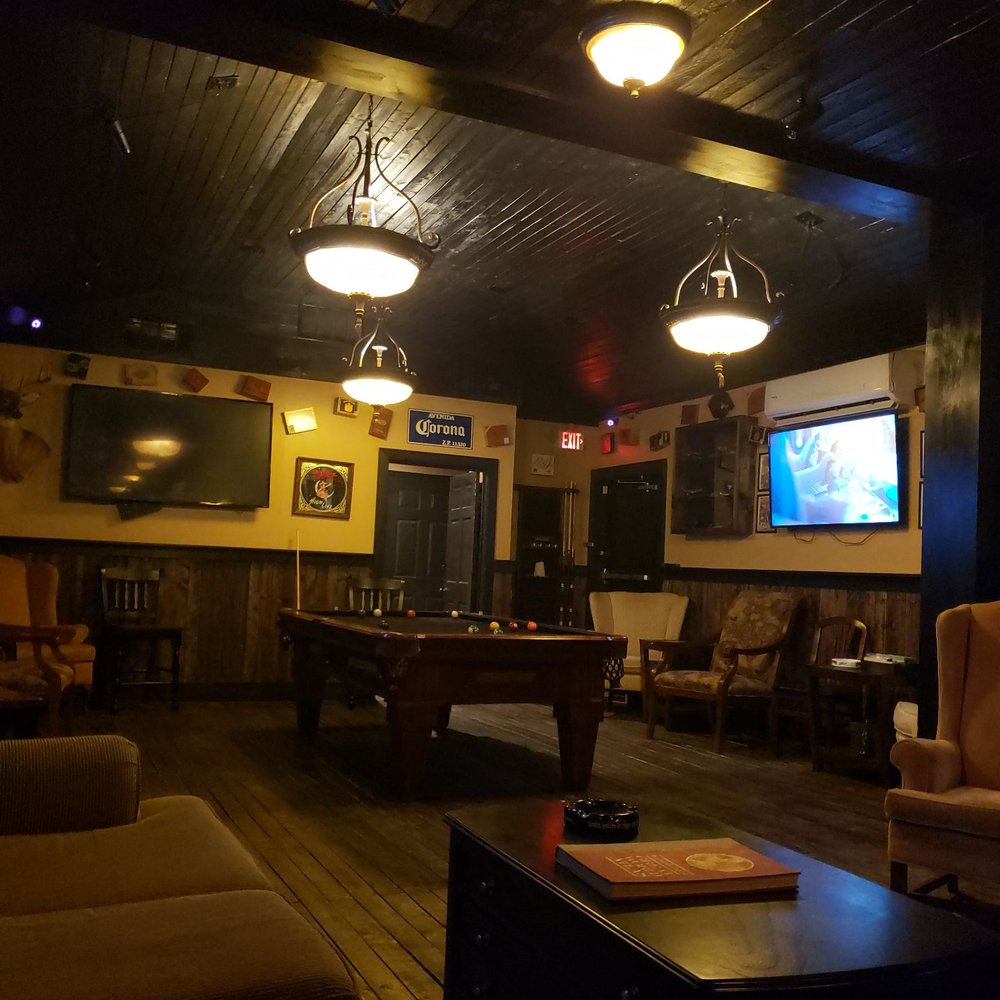 Puro Cigar Lounge - The large room. - Cigar Bars Near Me - Columbia, South Carolina Puro Cigar Lounge - The large room. - Cigar Bars Near Me - Columbia, South Carolina