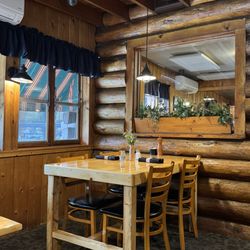 Powder House Restaurant - Inside