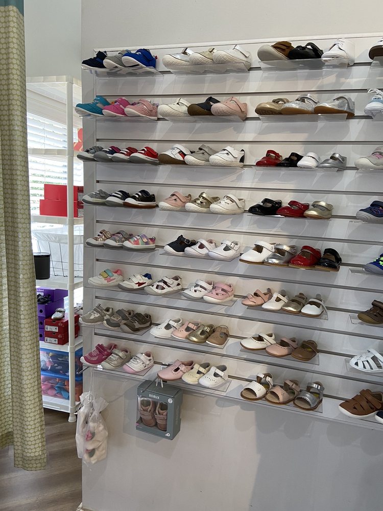 TOOTSIES CHILDREN’S SHOES Updated September 2024 12 Photos 1803