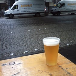 Besenkammer - Street sales - beer € 2.00