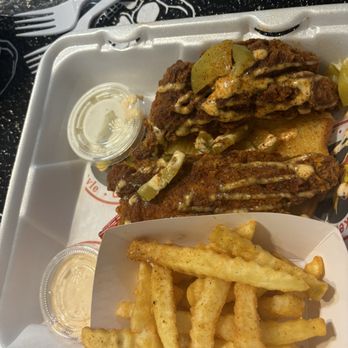 Al's Hot Chicken - 2 piece of originally Tyson frozen chicken now overcooked in the oil - Chicken Shop Near Me - Arlington, Texas