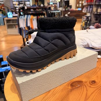ROX Recreational Outdoor eXchange - Climbing Near Me - Taguig, NCR