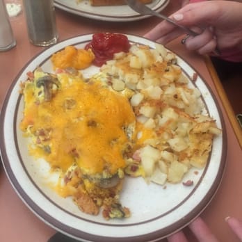 Coral Cafe - Can I get some food with my cheese damn - American Near Me - Burbank, California