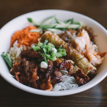 Pho Lu - Bun with BBQ pork, grilled shrimp, and egg rolls. - Vietnamese Near Me - Garden Grove, California