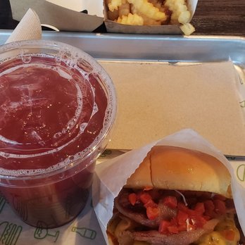 Shake Shack Glendale - Burgers Near Me - Glendale, California Shake Shack Glendale - Burgers Near Me - Glendale, California