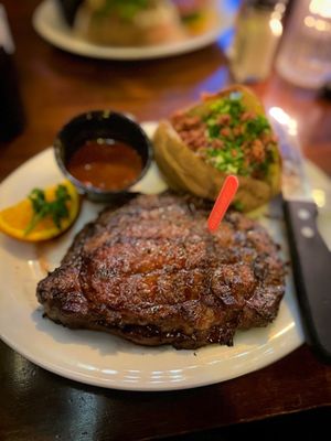 WOLF LODGE INN STEAKHOUSE in 11741 E Frontage Rd, Coeur d'Alene, Idaho