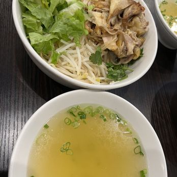 Pho Kadao - Dark Chicken w/dry noodle - Vietnamese Near Me - Rosemead, California Pho Kadao - Dark Chicken w/dry noodle - Vietnamese Near Me - Rosemead, California
