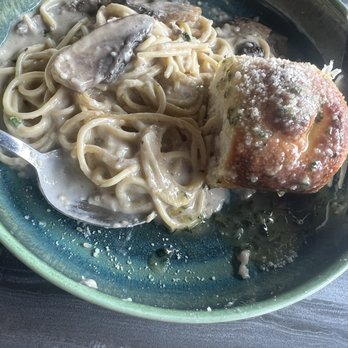 Anthony's Pizza Thornton Park - Half of the truffle mushrooms pasta.  Comes with 2 garlic knots & twice the pasta that is pictured - Pizza Near Me - Orlando, Florida