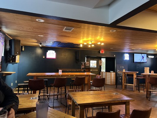 Walnut Creek Pub by null