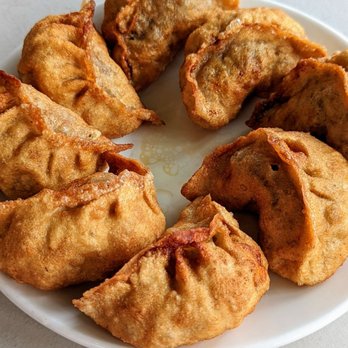 Phayul - Fried Beef Momo | Instagram: @telephonesmoothie - Himalayan/Nepalese Near Me - Jackson Heights, New York