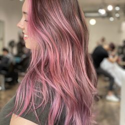 Revolution Hair Studio - Beautiful color work and haircut with Lester