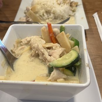 Thai Spoon Restaurant - Green Curry - Thai Near Me - Highland, California