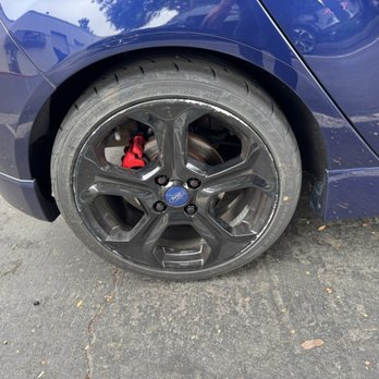 Wheel Techniques - Scratched rim - Wheel & Rim Repair Near Me - Santa Clara, California