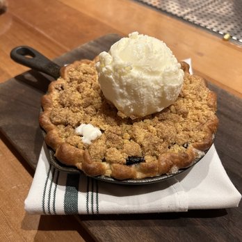 Cindy's Rooftop - blueberry pie - New American Near Me - Chicago, Illinois