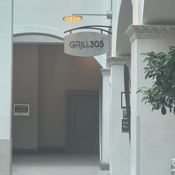 Grill 305 - American Near Me - Miami, Florida