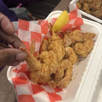 Fork In The Road - Large Shrimp - American Near Me - Tucker, Georgia