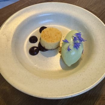 Norrlyst - Sorrel ice cream, spongy almond cake and elderberries - Danish Near Me - Copenhagen, 84