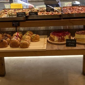 Demasié - Bakeries Near Me - Barcelona, B