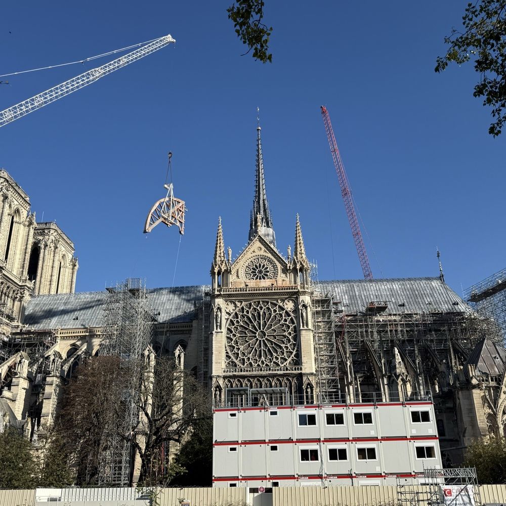 Notre Dame View - Reconstruction well underway - Paris, 75 Notre Dame View - Reconstruction well underway - Paris, 75