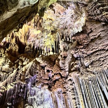 Lake Shasta Caverns - Landmarks & Historical Buildings Near Me - Lakehead, California