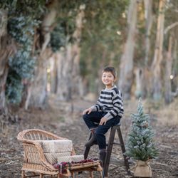 Beauty And The Cutie Portrait - 2022 Holiday Photo Sessions