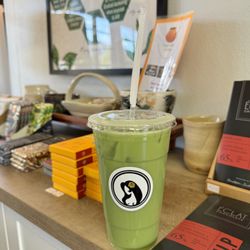 Cali Rosina - Matcha Latte with Oat Milk sweetened with Agave ! :-D