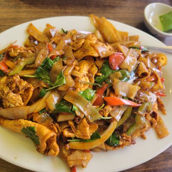 Your Kitchen - Basil Noodles - Chinese Near Me - Houston, Texas