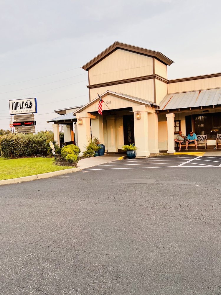 Triple J Steaks & Seafood