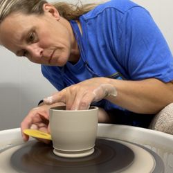 MaM-madE Pottery