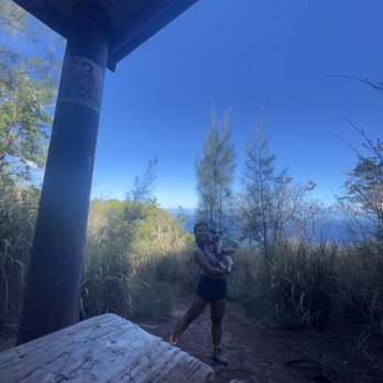 Kealia Trail - Up top! - Hiking Near Me