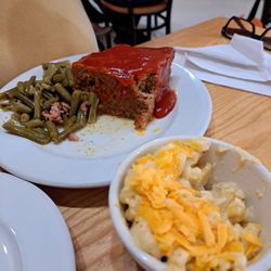 211 Main Street Restaurant & Bakery - Meatloaf special (came with green beans, Mac n cheese and a roll