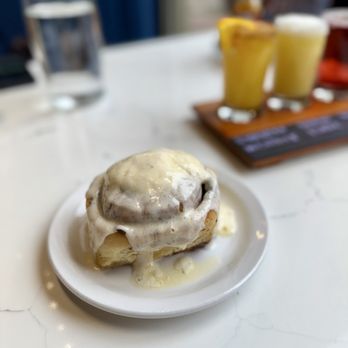 The Stockpot Norfolk - Cinnamon roll - Breakfast & Brunch Near Me - Norfolk, Virginia