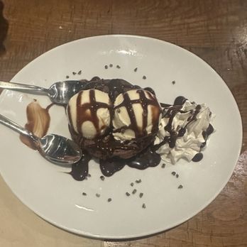 California Pizza Kitchen - Brownie with two scoops of ice cream - New American Near Me - Gaithersburg, Maryland California Pizza Kitchen - Brownie with two scoops of ice cream - New American Near Me - Gaithersburg, Maryland