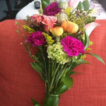 Briddie's Floret - Beautiful, unique arrangements - Florists Near Me Briddie's Floret - Beautiful, unique arrangements - Florists Near Me