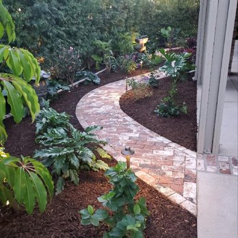 The Orange County Interlocking Paver Co - Brick Pathway in Backyard Zen Garden - General Contractors Near Me - Newport Beach, California The Orange County Interlocking Paver Co - Brick Pathway in Backyard Zen Garden - General Contractors Near Me - Newport Beach, California