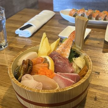 Edo Sushi and Sake - Chirashi - Sushi Bars Near Me - Lynnwood, Washington