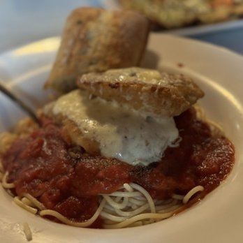 Old Mill Winery - Spaghetti with breaded chicken - Diners Near Me - Geneva, Ohio Old Mill Winery - Spaghetti with breaded chicken - Diners Near Me - Geneva, Ohio