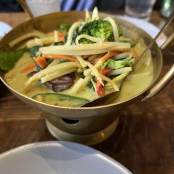 Sisters Thai - Thai Near Me - Alexandria, Virginia Sisters Thai - Thai Near Me - Alexandria, Virginia