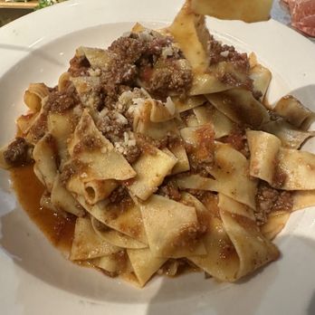 Patrizia's - Williamsburg - Pizza Near Me - Brooklyn, New York